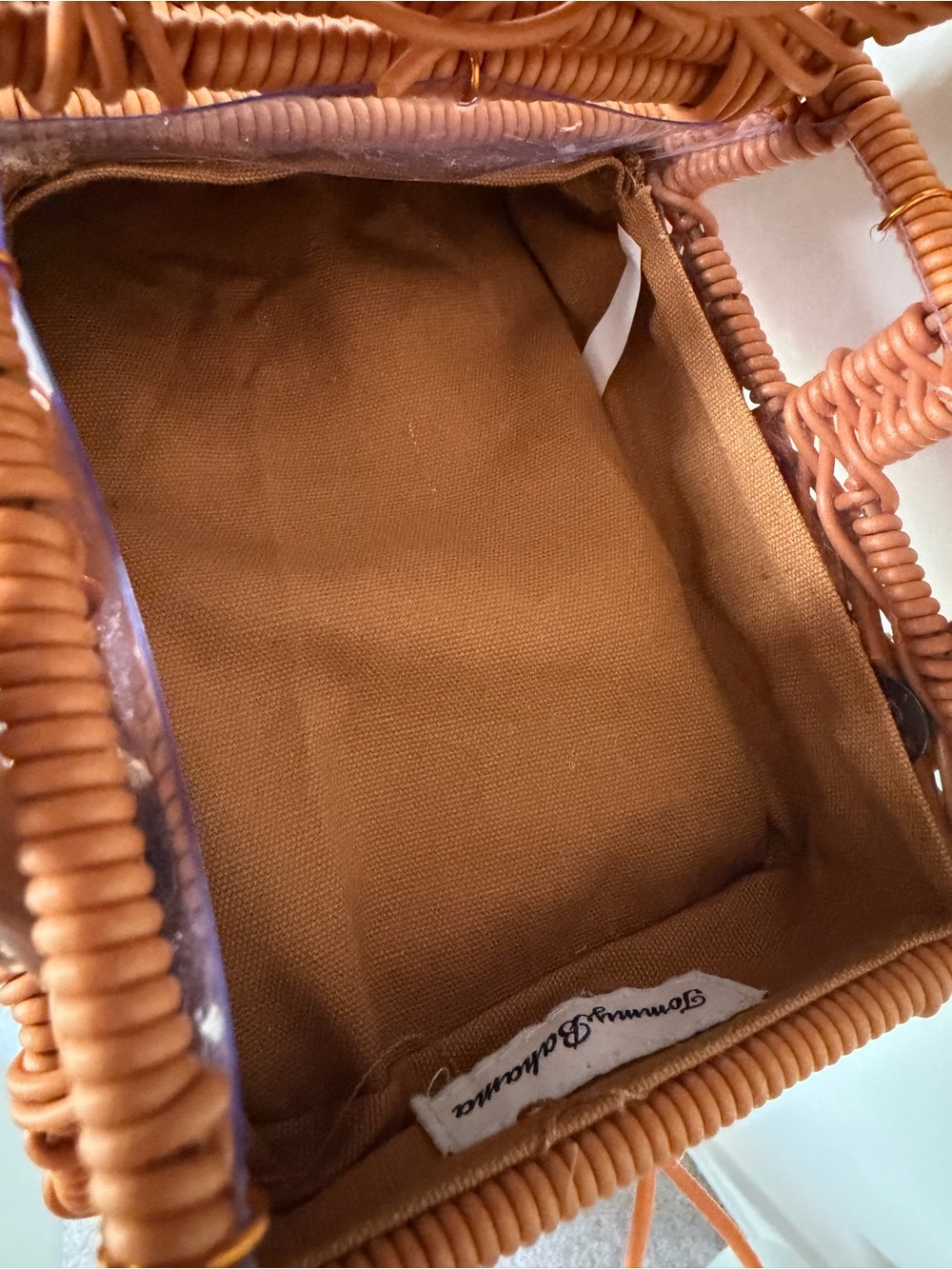Tommy Bahama Brown Jeep Car woven rattan Bag - Picture 5 of 6